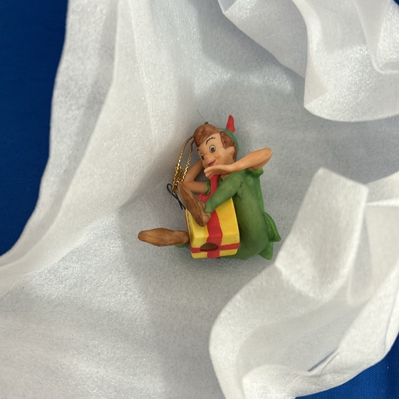 Grolier Disney Peter Pan Dated 1995 Ornament - Picture 8 of 10